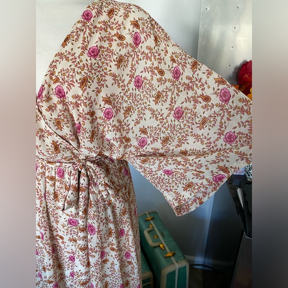 AAKAA MAXI FLORAL BOHO FLOWY RETRO WRAP ROMANTIC DRESS - Picture 7 of 10